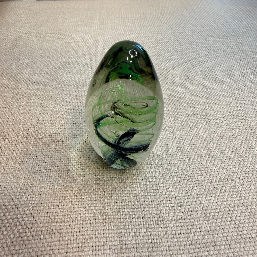Unbranded Art Glass Paperweight MCM Aesthetic Green Swirl Controlled Bubbles OS